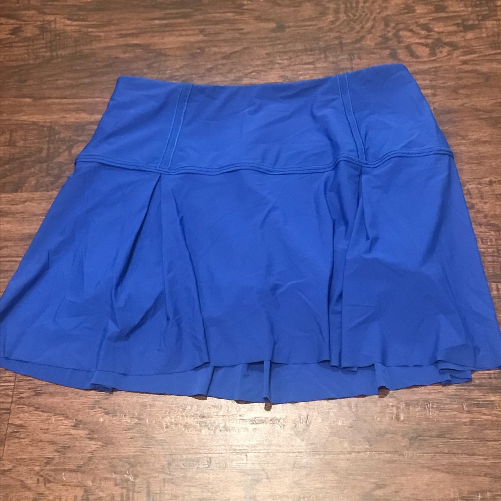 Lululemon Size 6 Lost in Pace Skirt - Tall